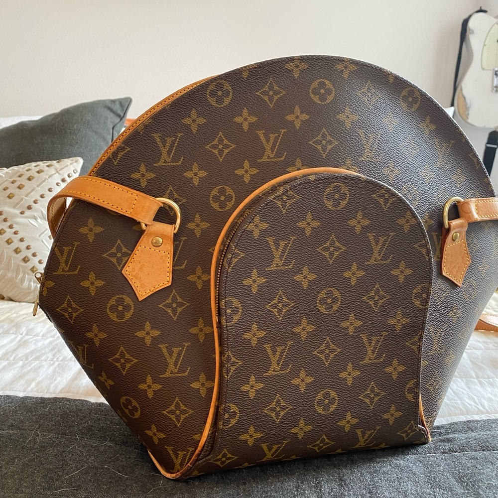 Vintage Louis Vuitton GM Ellipse Bag